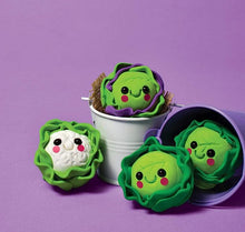 KLUTZ | Craft Kit Clay, Mini Grocery Store