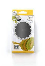 AMERICAN CRAFTS | EK Tools - Scallop Punch, 2.25"