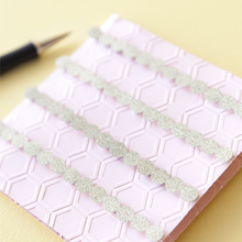 Cuttlebug™ 5½x12 Embossing Folder, Sweet as Honey